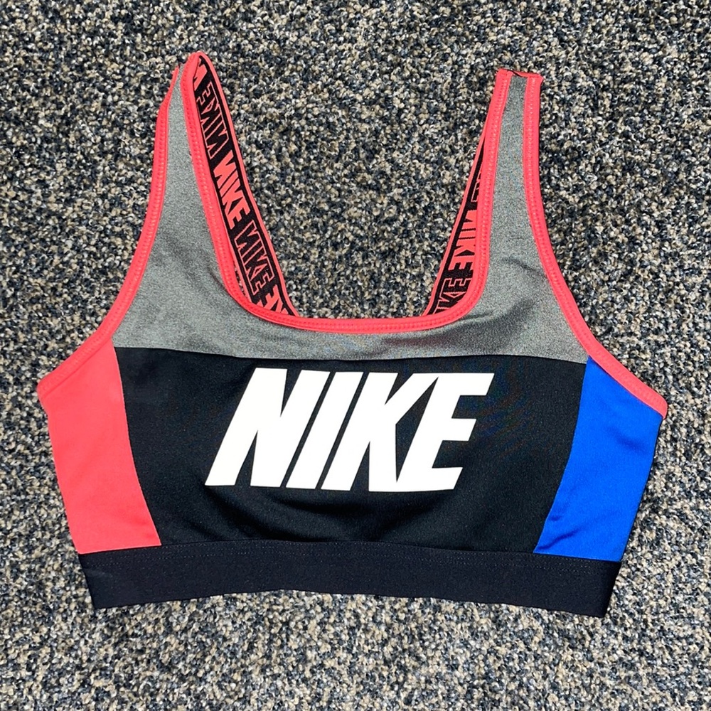 Nike - Sports Bra - S